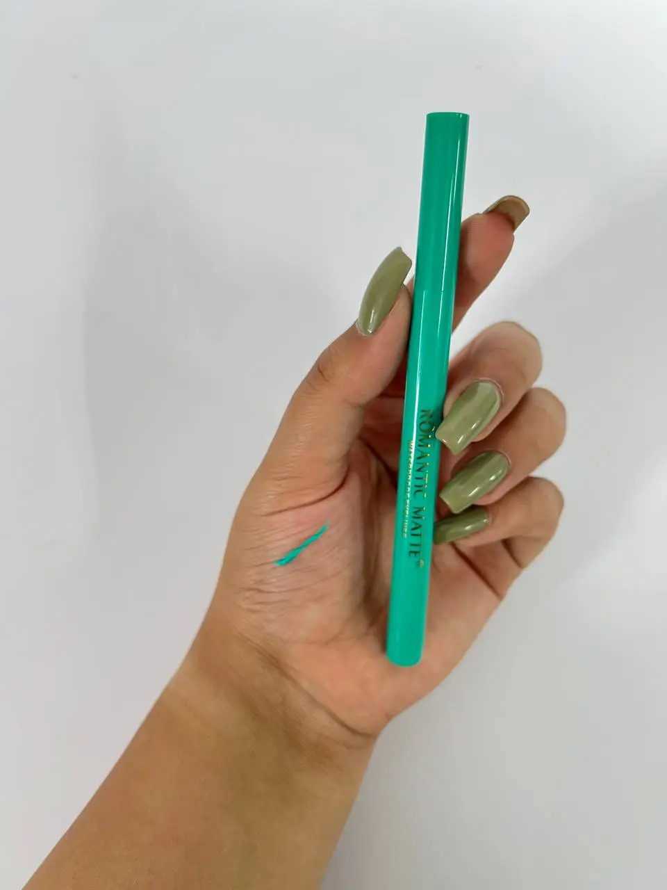 خط چشم ماژیکی رنگی
