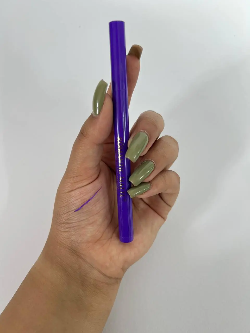 خط چشم ماژیکی رنگی